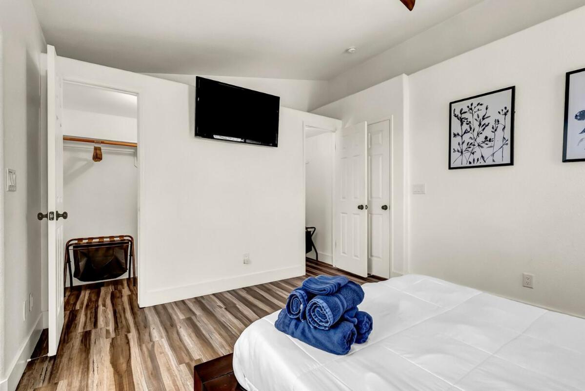 Magnolia Peaceful Vibes Cozy Near Hospital Villa Hanford Bagian luar foto